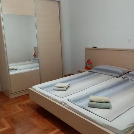 Udobna Soba Za Dvoje *